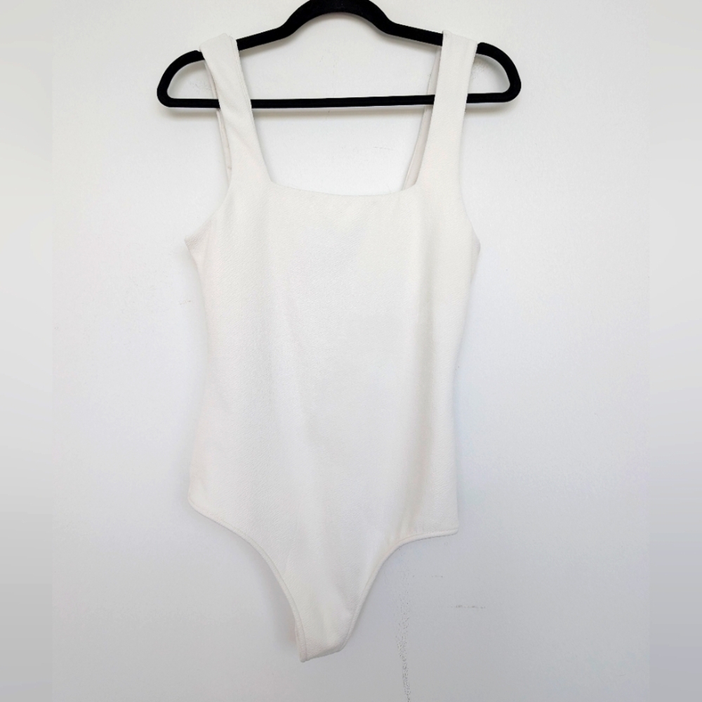 Show Me Your Mumu Square Neck White Sleeveless Bodysuit Sz M